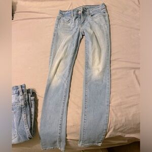 Stretch jegging • US Size 2 short •American Eagle